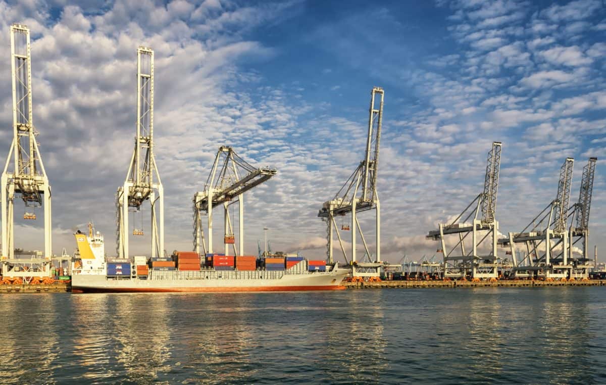 Rechargeable Batteries are Poised to Disrupt the Maritime Industry