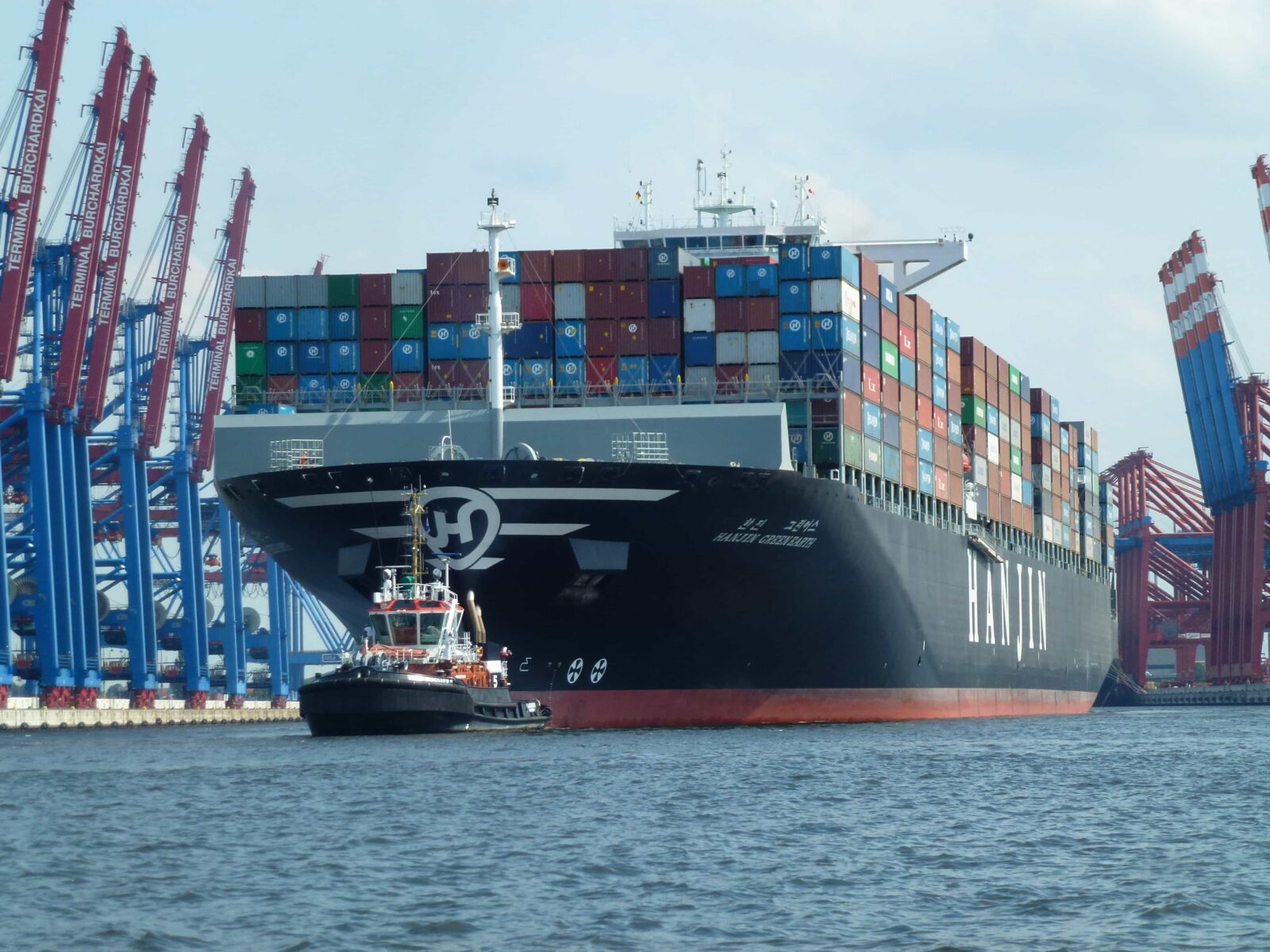 Evaluating the next generation of clean shipping fuels